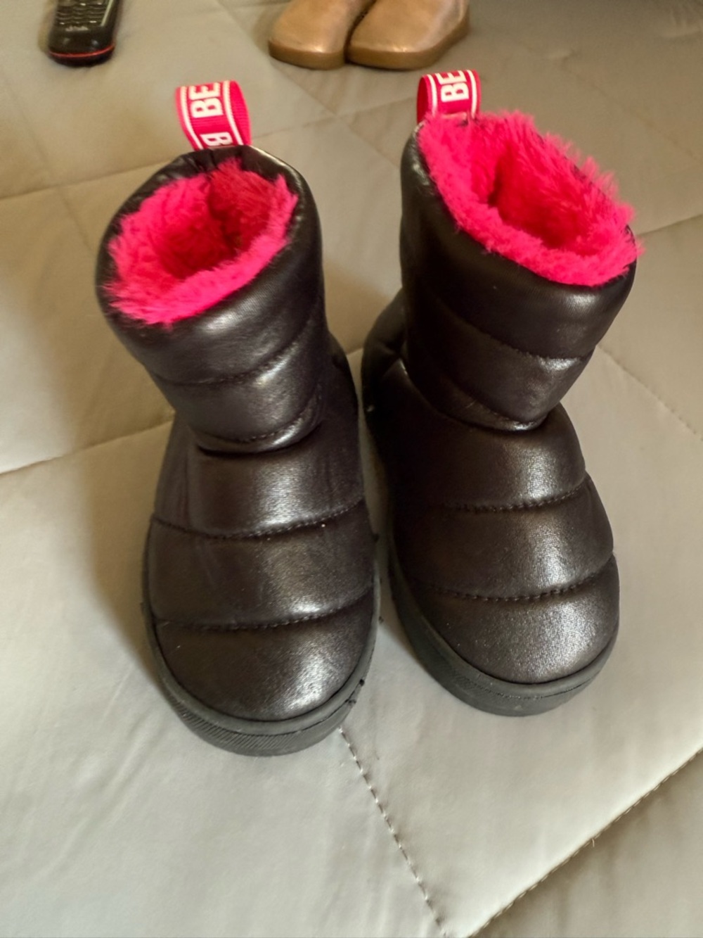 bebe Black Quilted Puffer Booties with Hot Pink Fur Lining